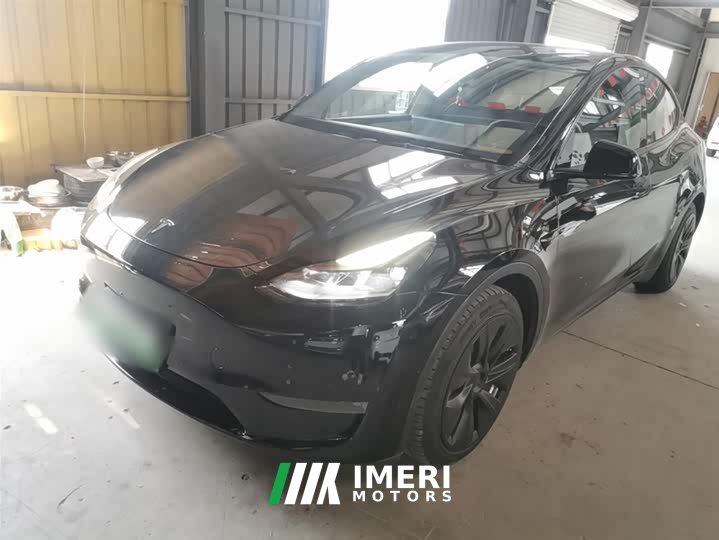 Tesla Model Y Standard Range RWD