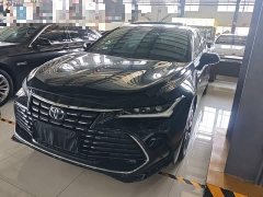 Toyota Avalon 2022 Hybrid 2.5L Luxury - ფოტო 2