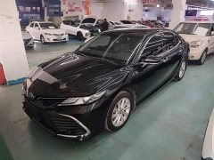 Toyota Camry 2.0G Luxury - ფოტო 1