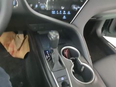 Toyota Camry 2.0G Luxury - ფოტო 12