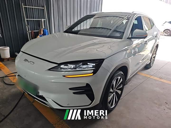 BYD Song Plus New Energy Glory Edition EV 520km Deluxe