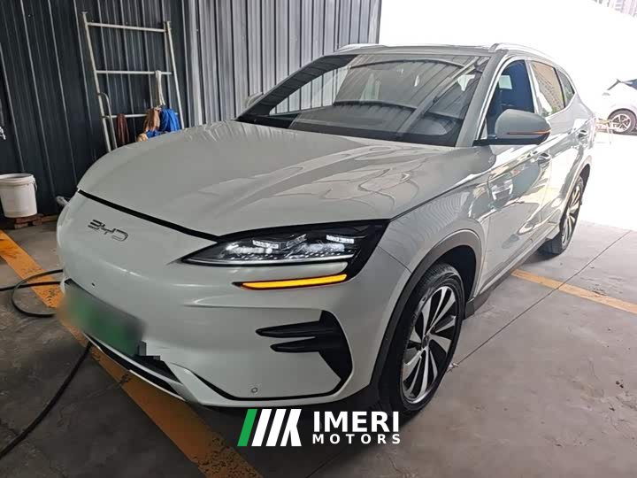 BYD Song Plus New Energy Glory Edition EV 520km Deluxe