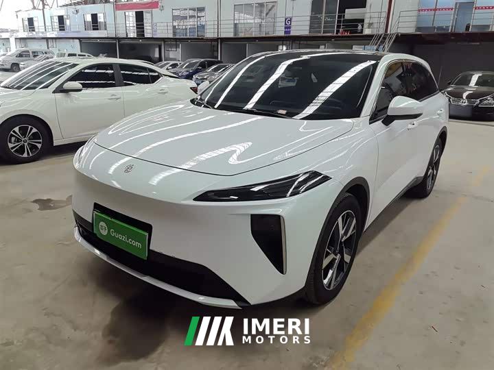Nissan Venucia V DD-i Killer Whale 150km Joy Edition