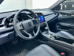 Honda Civic 2021 Hatchback 220 Turbo CVT Sharp Control - ფოტო 16