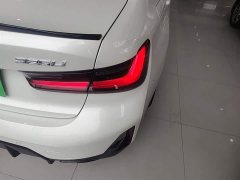 BMW 3 Series 325Li M Sport Package - ფოტო 8