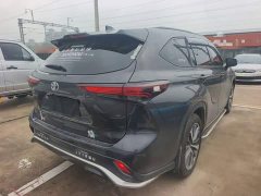 Toyota Crown Venza 2.5L HEV AWD Luxury - ფოტო 5
