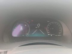 Toyota Crown Venza 2.5L HEV AWD Luxury - ფოტო 8