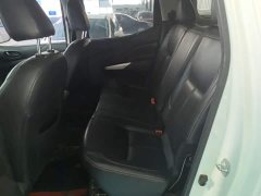 Nissan Palazzo 1.8T Manual 2WD Elite Edition - ფოტო 17