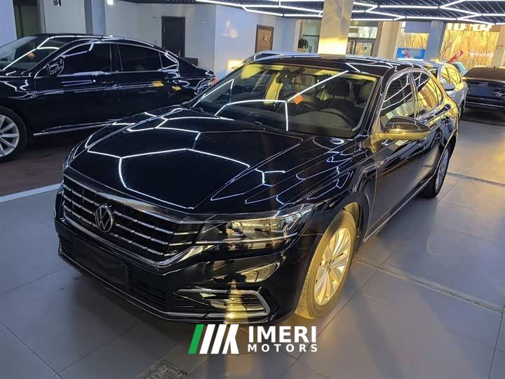 Volkswagen Passat 330TSI Elite