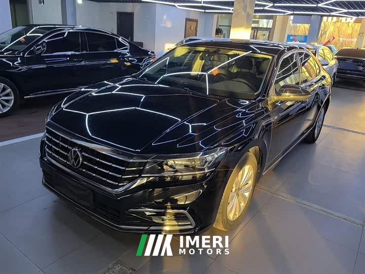 Volkswagen Passat 330TSI Elite - ავტომობილი ჩინეთიდან