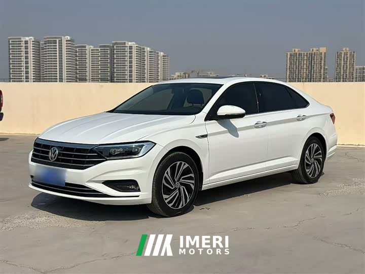 Volkswagen Sagitar 280TSI DSG Flying Edition