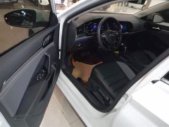 Volkswagen Sagitar 280TSI DSG Flying Edition - ფოტო 8