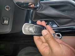 Buick GL6 323T Hybrid Connected Luxury - ფოტო 17