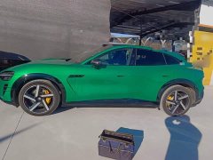 Xiaomi YU7 Four-Wheel Drive Max Edition - ფოტო 5
