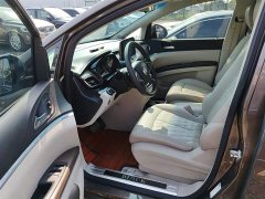 Buick GL8 Land Business Class Comfort Edition - ფოტო 12