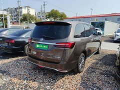Buick GL8 Land Business Class Comfort Edition - ფოტო 5
