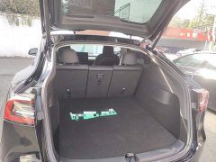 Tesla Model Y Rear-Wheel Drive - ფოტო 9