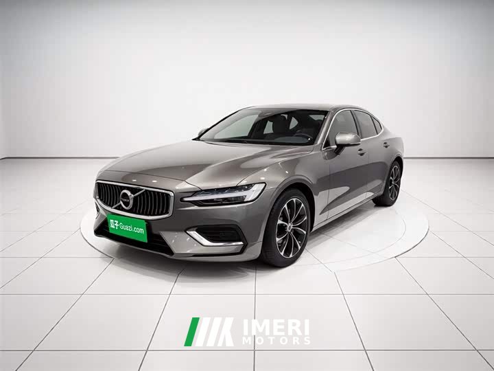 Volvo S60 B4 Smart Luxury Edition