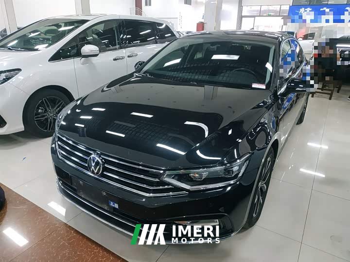 Volkswagen Magotan 330TSI DSG Advance