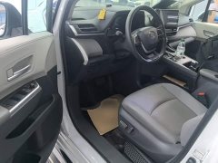 Toyota Sienna 2021 2.5L Hybrid Luxury - ფოტო 12