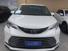 Toyota Sienna 2021 2.5L Hybrid Luxury - ფოტო 3