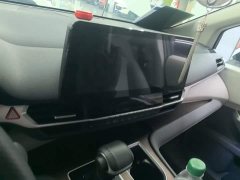 Toyota Sienna 2021 2.5L Hybrid Luxury - ფოტო 9