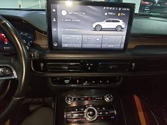 Lincoln Explorer 2.0T AWD Premium - ფოტო 9