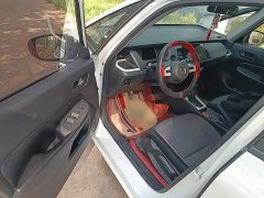 Honda Fit 1.5L CVT Trend Edition - ფოტო 16