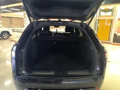 Land Rover Range Rover Velar 250PS Gloss Black Collector's Edition - ფოტო 16