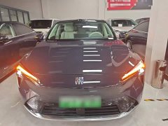 Buick Zhijing L7 Extended Range Avvia - ფოტო 3