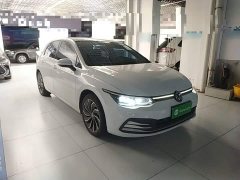 Volkswagen Golf 2021 280TSI DSG Pro - ფოტო 4