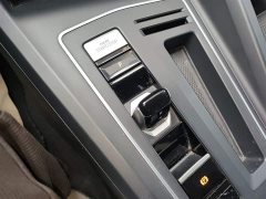 Volkswagen Golf 200TSI DSG - ფოტო 10