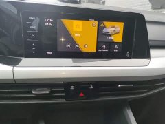 Volkswagen Golf 200TSI DSG - ფოტო 9
