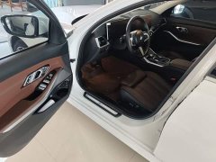 BMW 3 Series 325Li M Sport Package - ფოტო 16