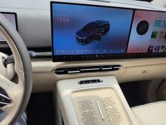 Voyah Lantu Dreamchaser PHEV AWD Flagship Kunpeng Edition - ფოტო 9