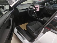 Tesla Model Y L Long Range All-Wheel Drive - ფოტო 12