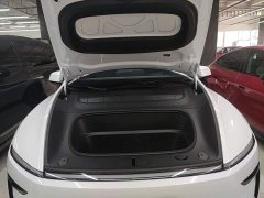 Tesla Model Y L Long Range All-Wheel Drive - ფოტო 16