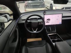 Tesla Model Y L Long Range All-Wheel Drive - ფოტო 7