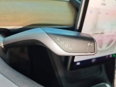 Tesla Model Y Rear-Wheel Drive - ფოტო 14