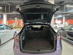 Tesla Model Y Rear-Wheel Drive - ფოტო 19