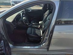 Ford Focus Sedan EcoBoost 180 Automatic ST Line - ფოტო 15
