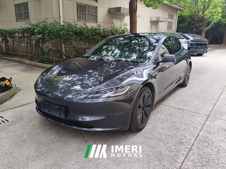 Tesla Model 3 Rear-Wheel Drive