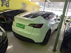 Tesla Model Y Standard Range RWD - ფოტო 7