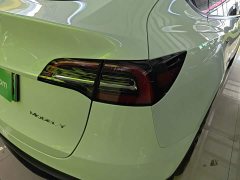 Tesla Model Y Standard Range RWD - ფოტო 8
