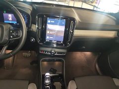 Volvo XC40 B3 Dynamic Edition - ფოტო 9