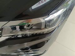 Volkswagen Passat 330TSI VIP - ფოტო 18