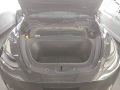 Tesla Model Y Rear-Wheel Drive - ფოტო 20
