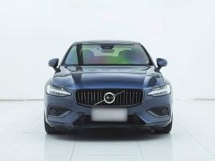Volvo S60 B4 Smart Luxury Edition - ფოტო 10