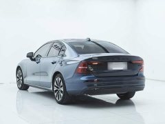 Volvo S60 B4 Smart Luxury Edition - ფოტო 16