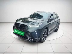 Toyota Crown Venza 2.5L HEV AWD Premium - ფოტო 1